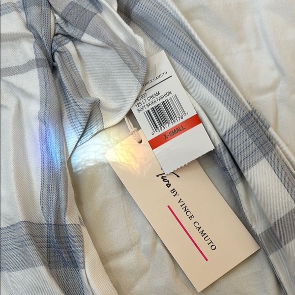 Two by Vince Camuto Blue, Gray and Ivory Plaid Women's Top - Picture 3 of 5